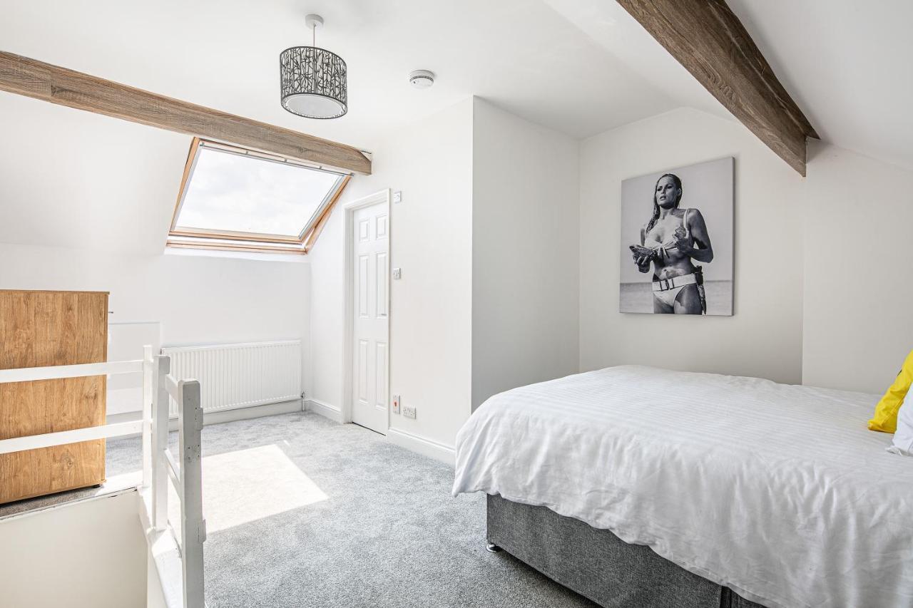 Вилла Rotherham'S Bond House Экстерьер фото